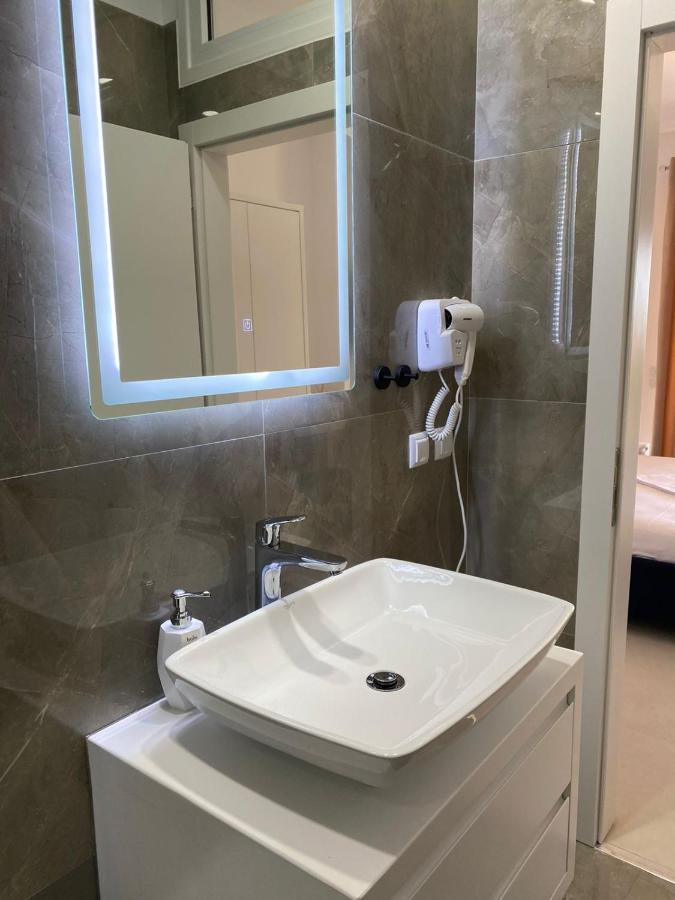 Apartment Artemis Himarë Dış mekan fotoğraf