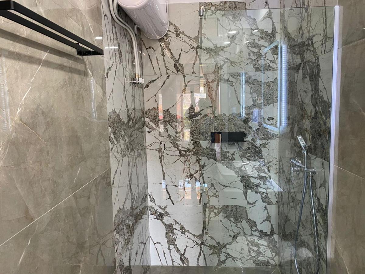Apartment Artemis Himarë Dış mekan fotoğraf