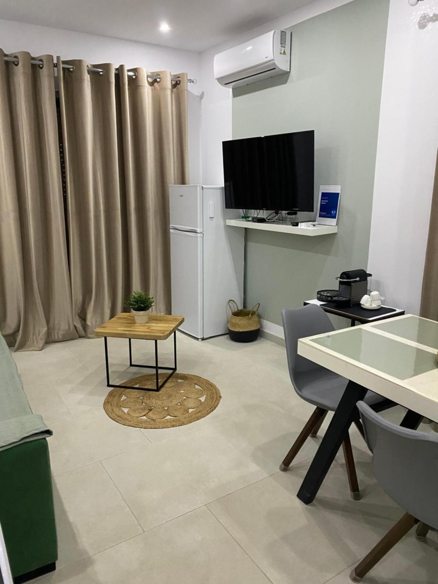 Apartment Artemis Himarë Dış mekan fotoğraf