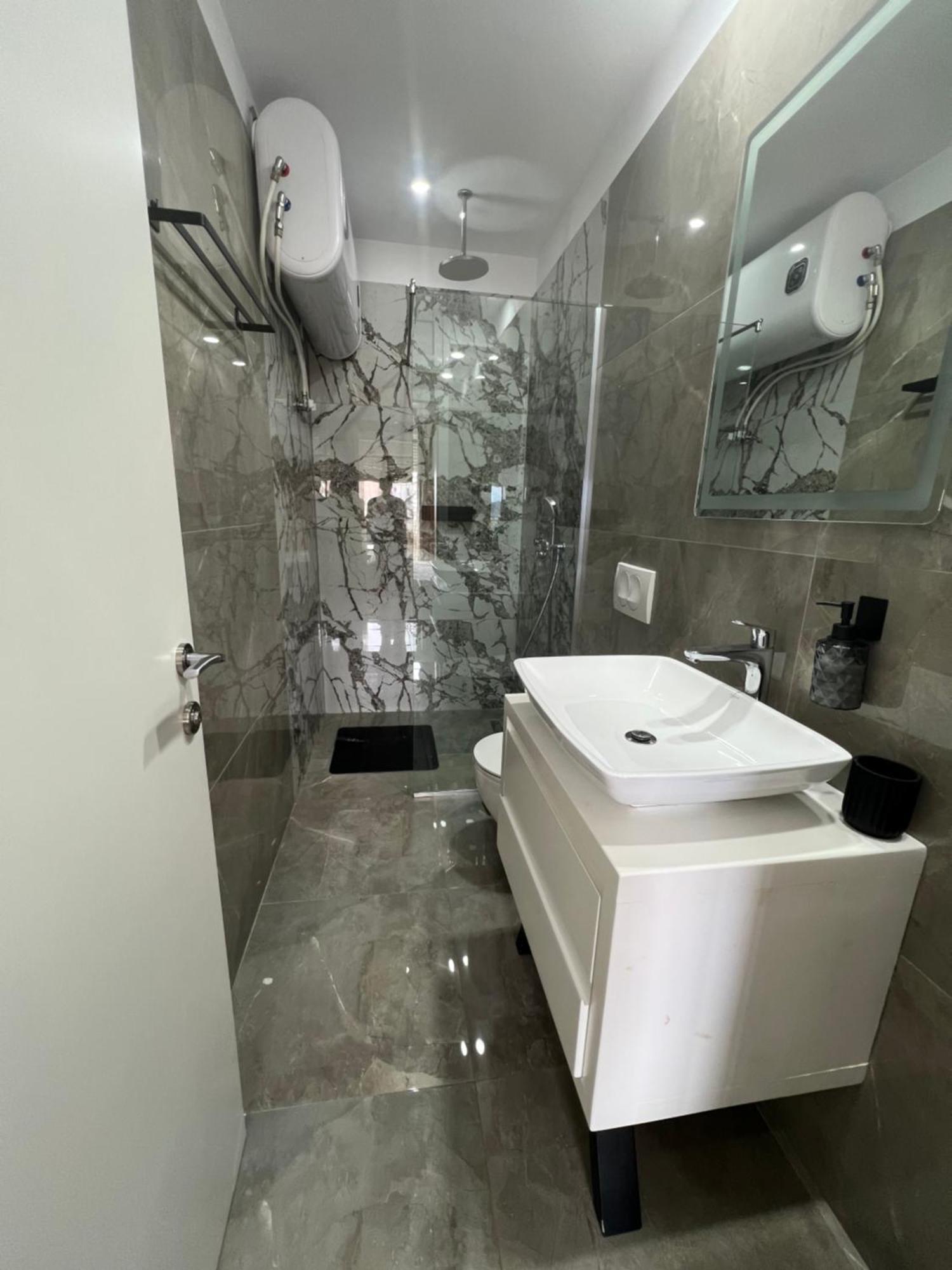 Apartment Artemis Himarë Dış mekan fotoğraf