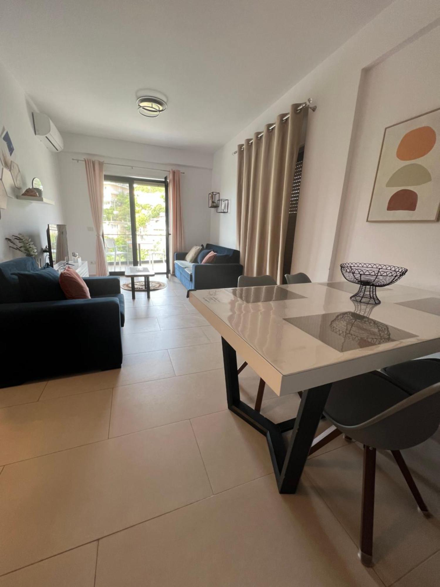 Apartment Artemis Himarë Dış mekan fotoğraf